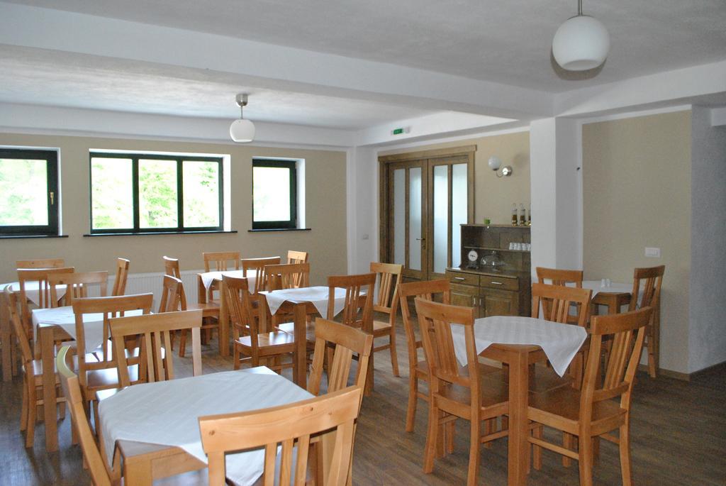 Activ Parc Hotel Negresti Luaran gambar
