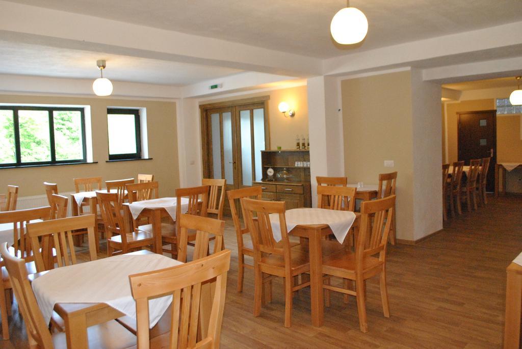 Activ Parc Hotel Negresti Luaran gambar
