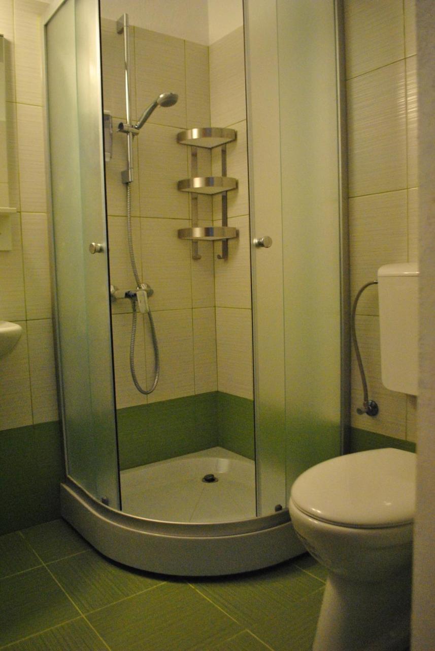 Activ Parc Hotel Negresti Luaran gambar